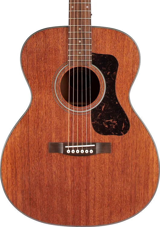 Guild OM-320 Acoustic Guitar (Natural)