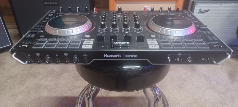 Numark NS6II 4-Channel Premium DJ Controller (USED)