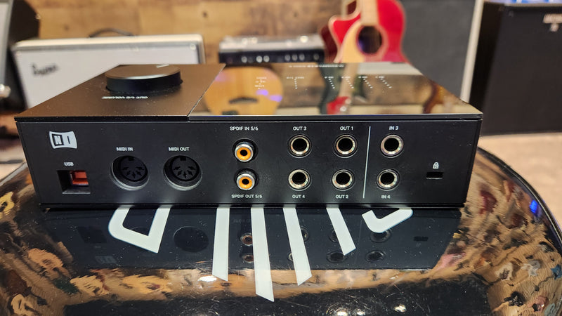 Native Instruments KOMPLETE AUDIO 6 MK2 6-Channel Premium Audio Interface (USED)