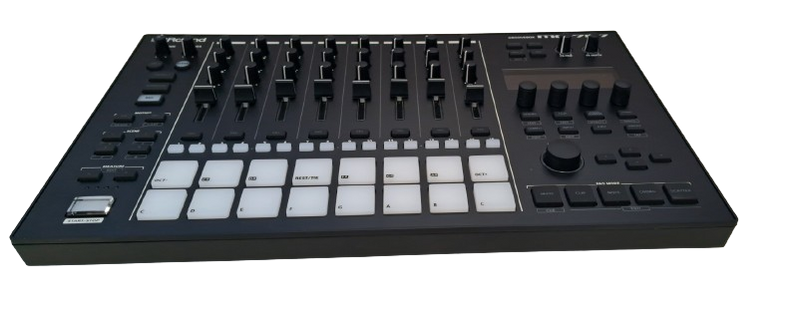 Roland MC-707 Groovebox Drum Machine (DEMO)