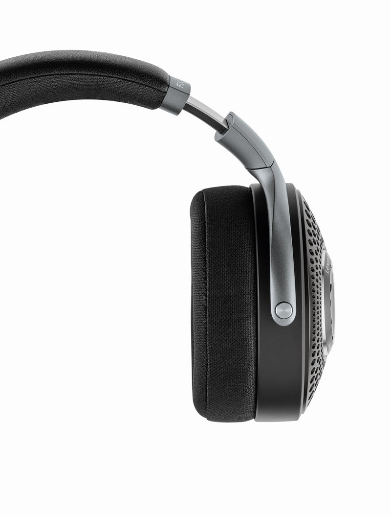 Focal Lensys Professional Fermed Back Wireless Headphones