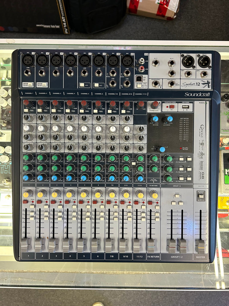 Soundcraft Signature 12 MTK - Table de mixage compacte · Audio Pro