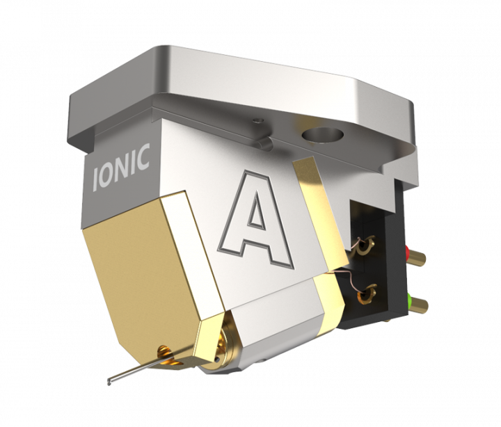 AVID HIFI VOLVERE Turntable Bundle With Altus Tonearm And Ionic Cartridge (Black)