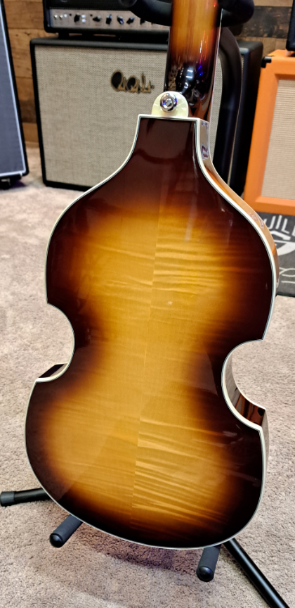 Hofner HCT-500/1 Contemporary Series Violin Bass with CGC-VB Hard Case (Sunburst) (DEMO)