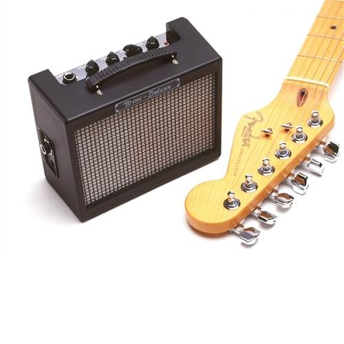 Fender Md20 Mini Deluxe 2-Watt 1X2 Mini Combo Amp - Red One Music