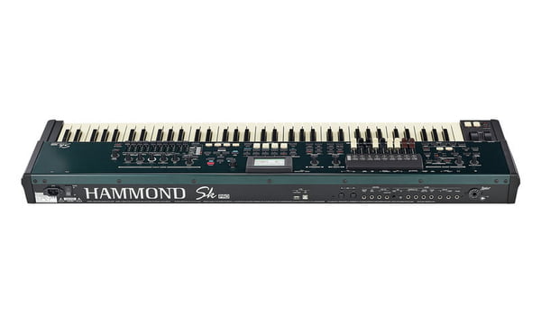 Hammond SK PRO 73 - key Keyboard/Organ with 4 Sound Engines
