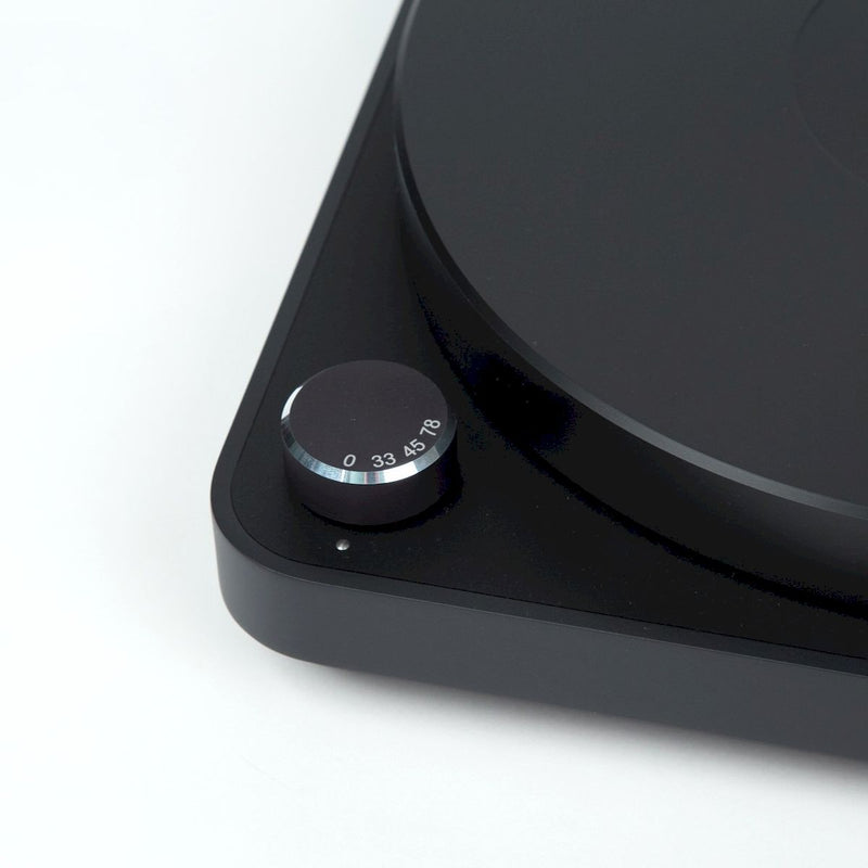 Clearaudio Concept Black Chassis Turntable Bundle with Verify Tonearm