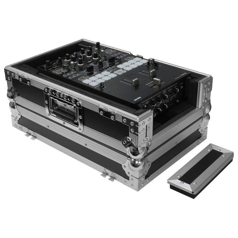 Odyssey FZ10MIXXD Flight case universel pour table de mixage DJ au format 10″ avec compartiment arrière extra profond