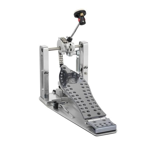 Dw Drum Workshop DWCPMCD Chain-Drive Bass Drum Pedal With Solid-Aluminum Construction - Red One Music